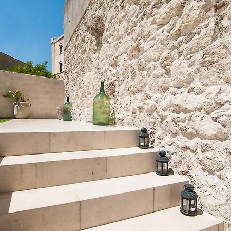 Intalloi Bed & Breakfast Noto