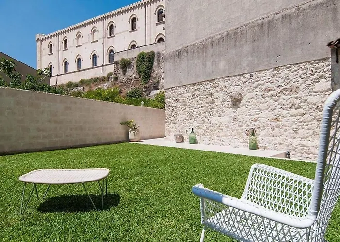 Bed & Breakfast Intalloi Noto
