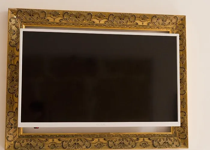 Intalloi 4* Ното